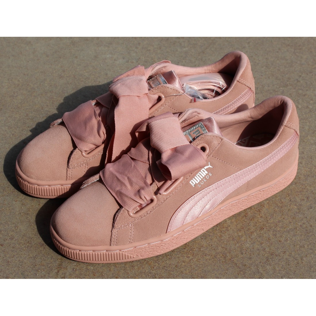 Sneakersy  Puma Suede Heart EP 366922 02